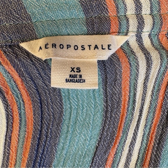 Aéropostale Striped Button-Down Front Crop Top – Size XS - Picture 7 of 9